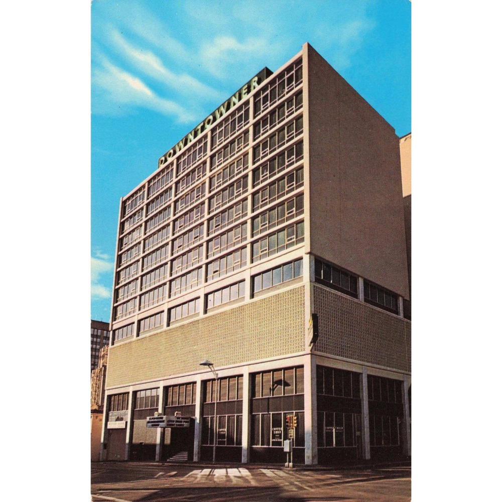 Vintage Downtowner Motor Inn Postcard El Paso Texas Plastichrome A92314